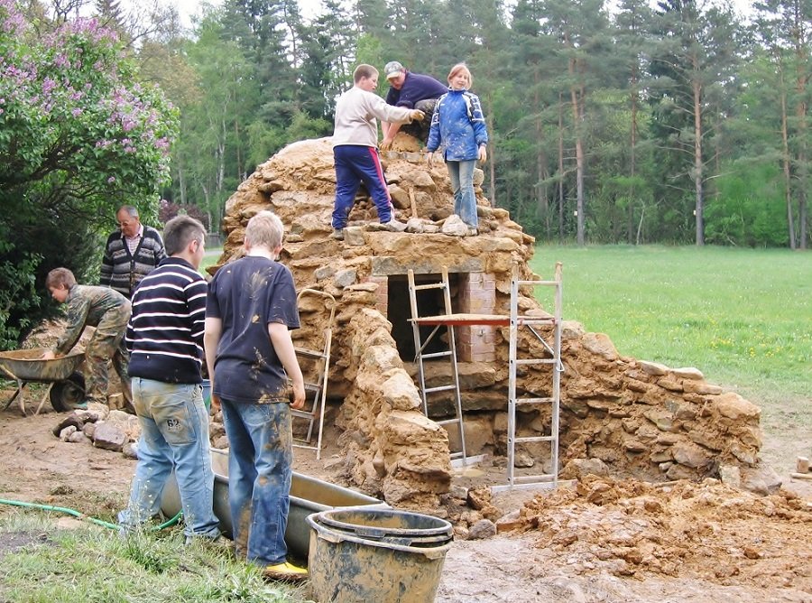 Köhlerhandwerk und Teerschwelerei