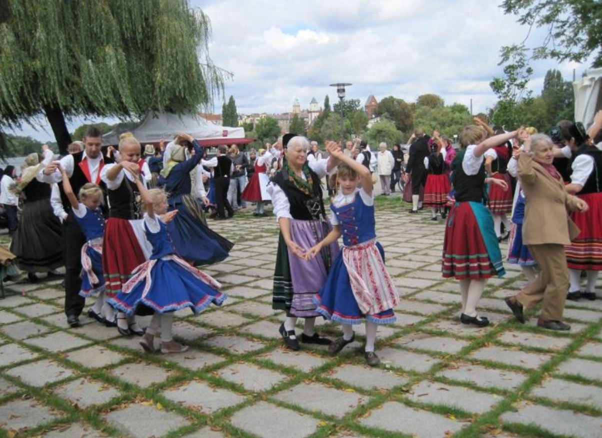 Volkstanzbewegung