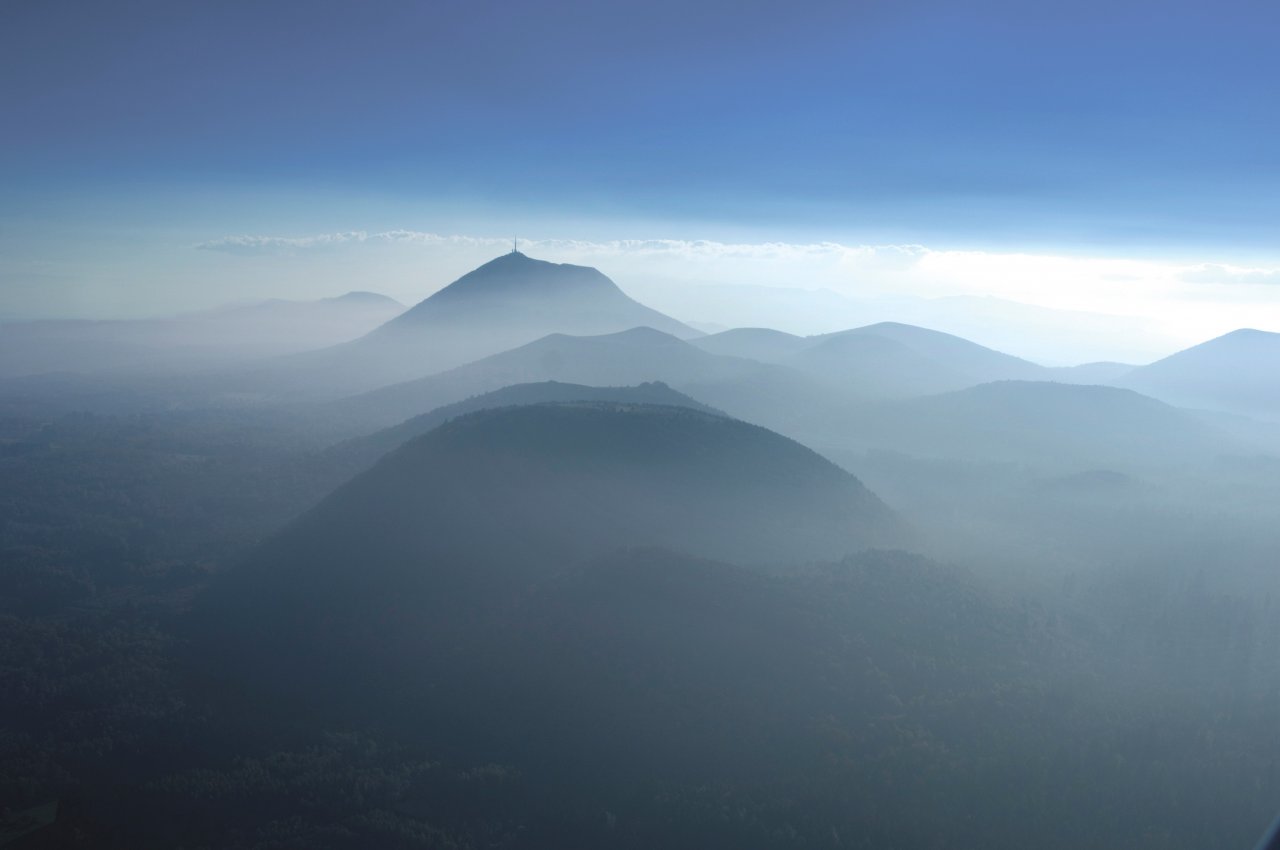 Kette der Vulkankegel der Chaîne des Puys