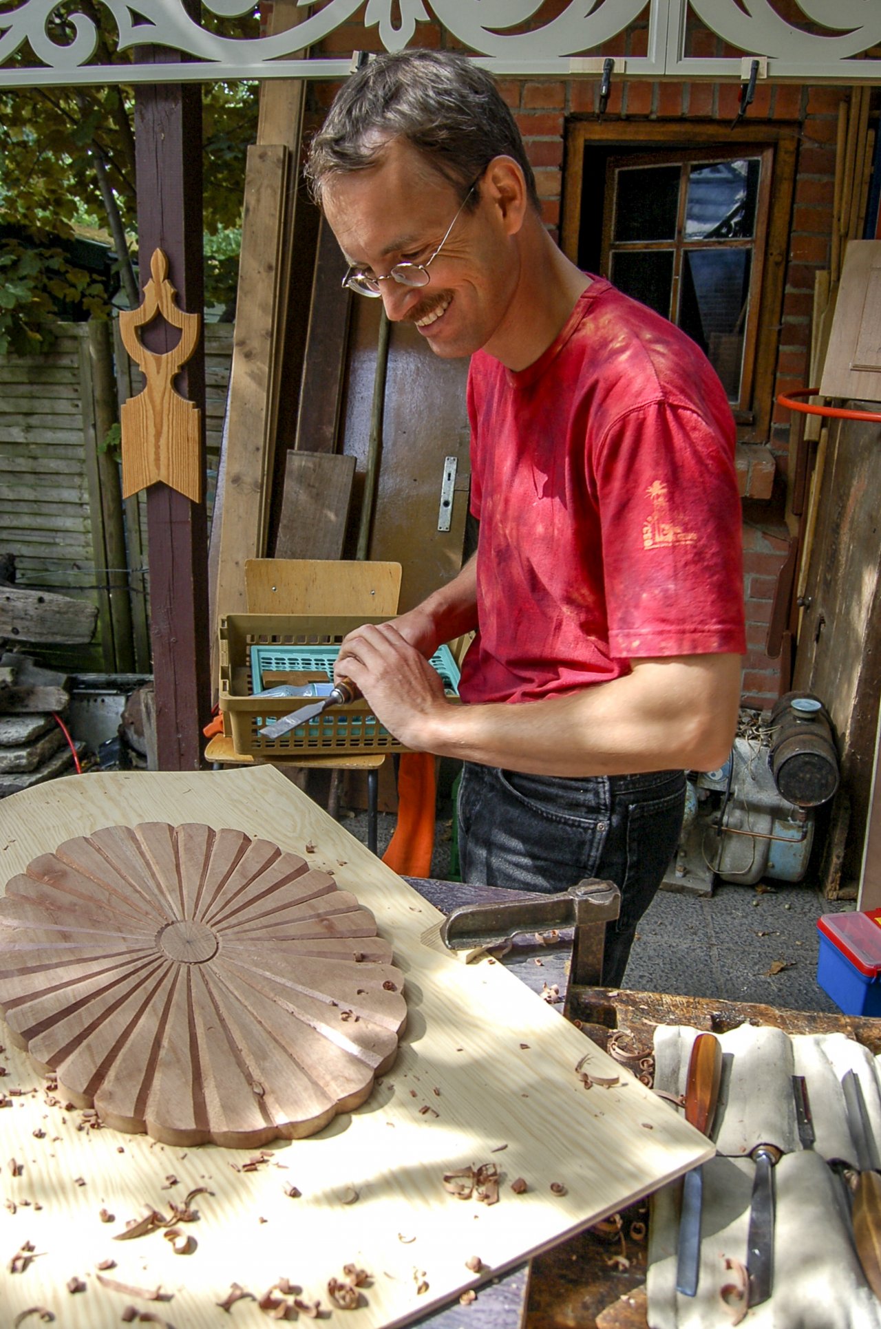 Die traditionelle kunsthandwerkliche Herstellung der Darßer Türen