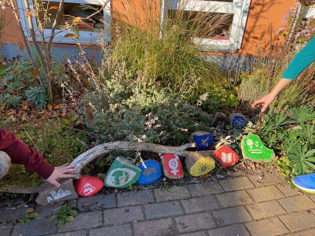 Die SDG-Pikotgramme, von Kindern gestaltet.