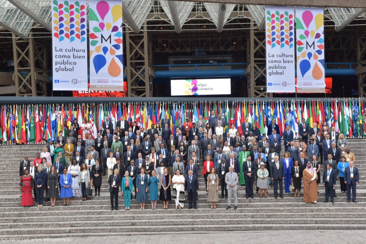 Gruppenfoto Delegierte der Konferenz MONDIACULT 2022