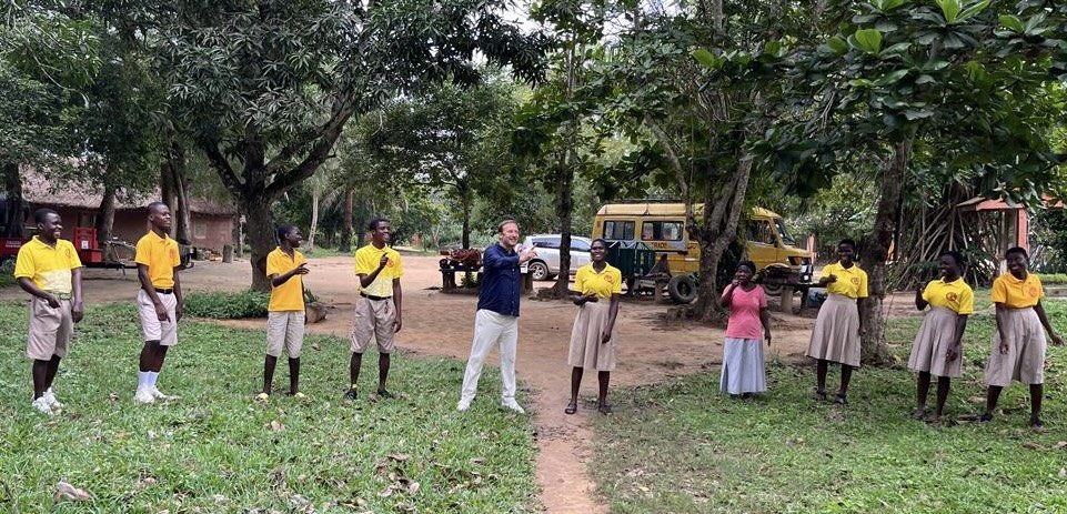 FutureLab-Arbeit in Ghana - Konzentrations- und Kommunikationstraining