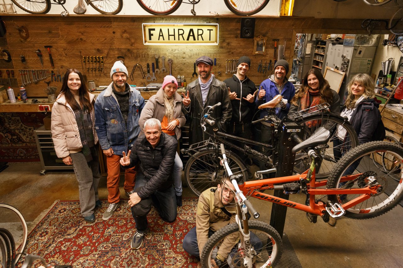 Workshop zu Fahrradreparatur im Haus der Materialisierung am Alexanderplatz