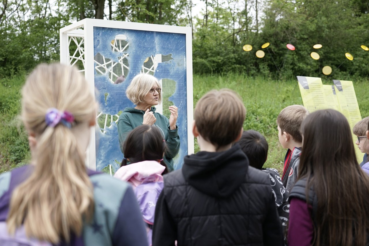 Führung am Science Day, dem Familientag, im April 2024