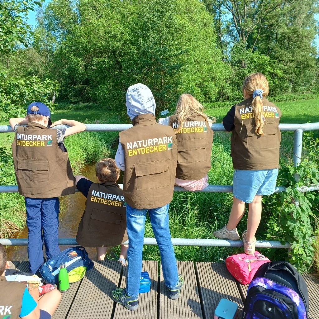 In den Naturpark-Schulen steht das Entdecken der Natur und Kultur vor der Haustür im Mittelpunkt
