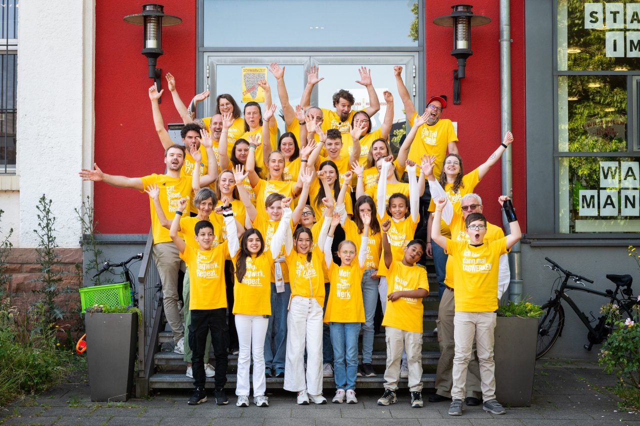 Schüler:innen bei ihrer Aktion Tagwerk 2024