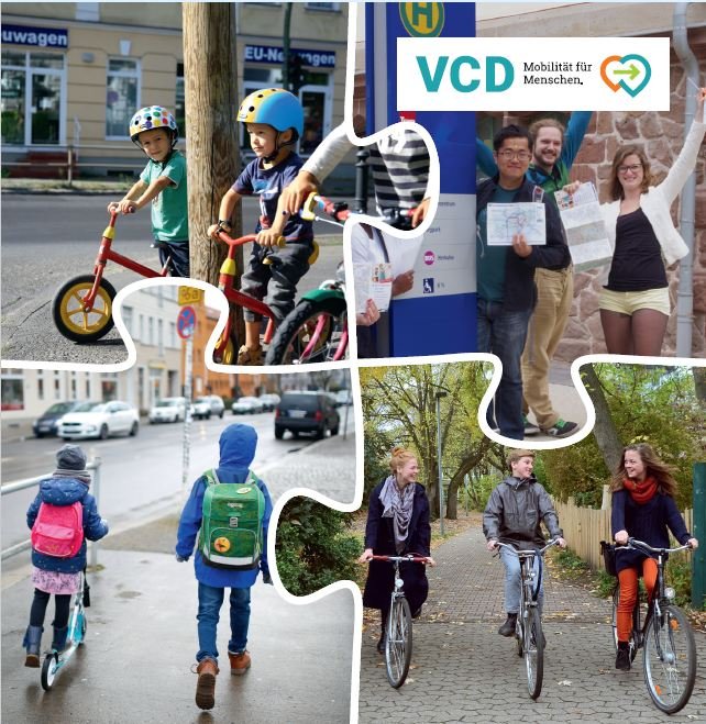 Die Puzzleteile zeigen verschiedene Mobilitätssituationen: Kinder auf Laufrädern, Personen an einer Haltestelle mit Fahrplänen des öffentlichen Nahverkehrs, Kinder auf einem Gehweg – eines mit Roller, eines zu Fuß – sowie drei Jugendliche beim gemeinsamen Fahrradfahren.