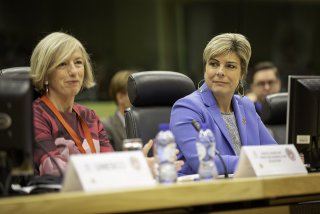 Beigeordnete Generaldirektorin Giannini und Prinzessin Laurentien der Niederlande