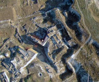 Vogelperspektive auf die Ruine Gordion