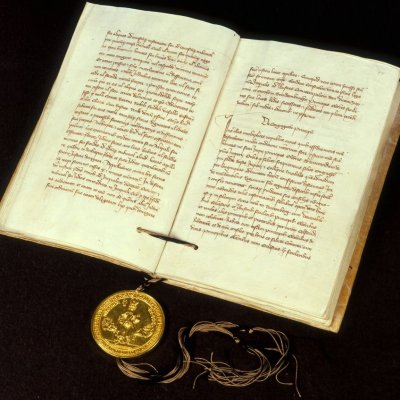 Das Trierer Exemplar der Goldenen Bulle (Hauptstaatsarchiv Stuttgart H 51 U 589)