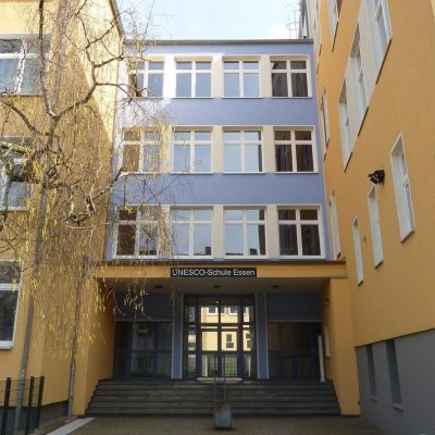 Eingangsportal der Essener UNESCO-Schule